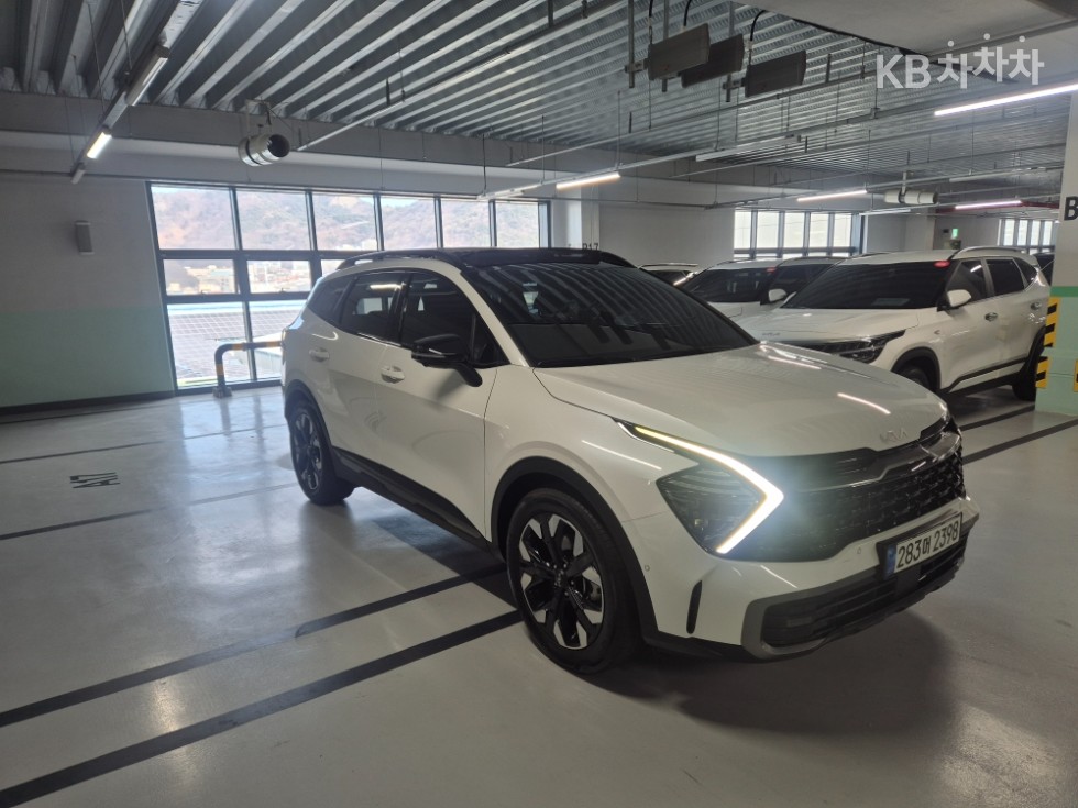 2022 - kia sportage