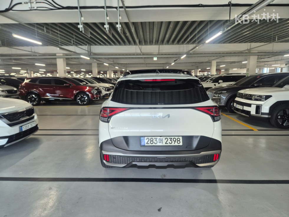 2022 - kia sportage