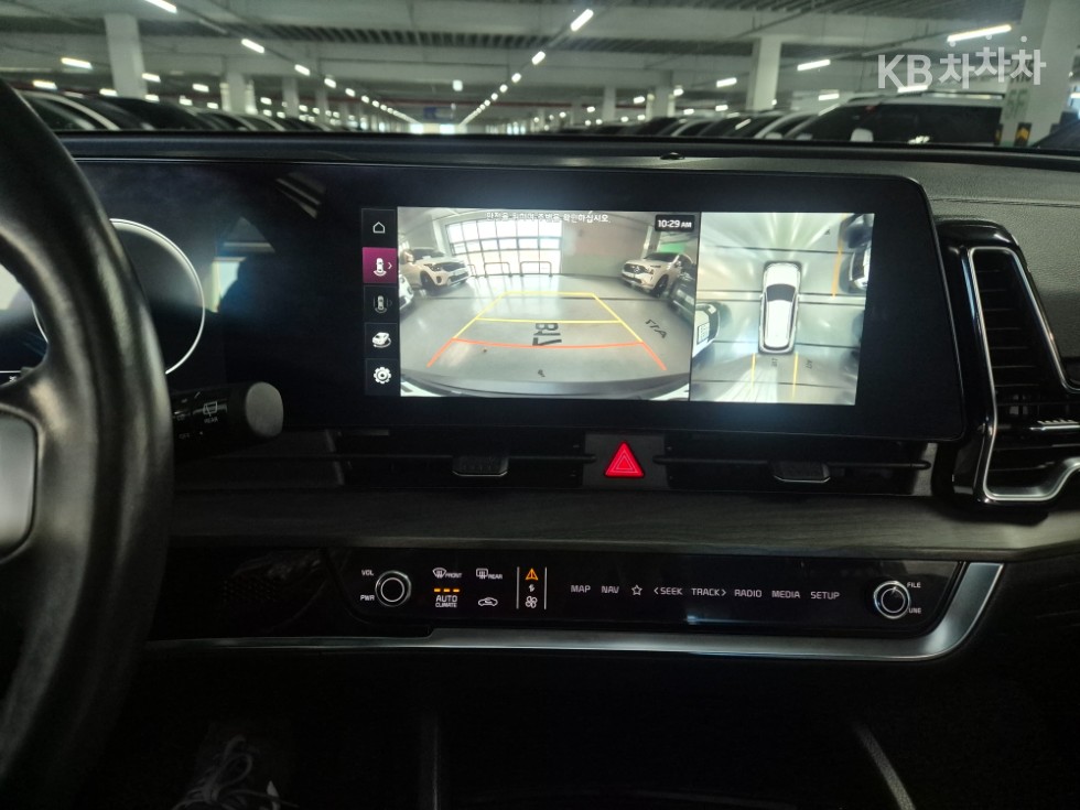 2022 - kia sportage