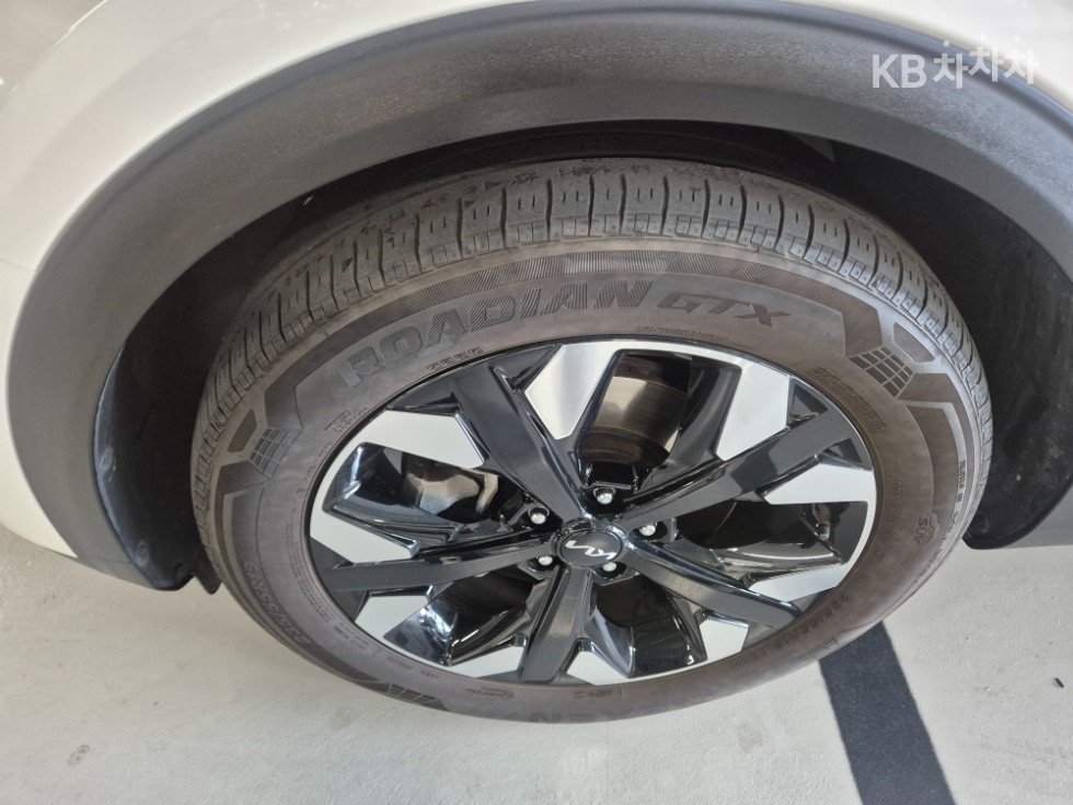 2022 - kia sportage