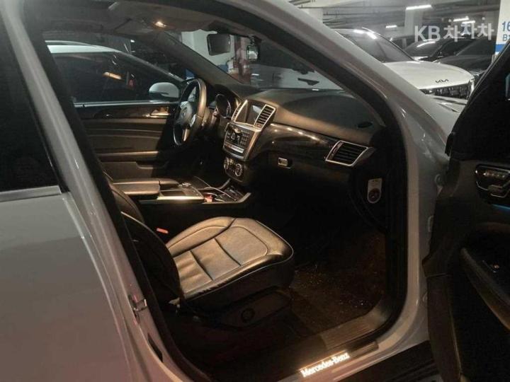 Mercedes-Benz M-Class New ML350 BlueTEC 4MATIC W166 8