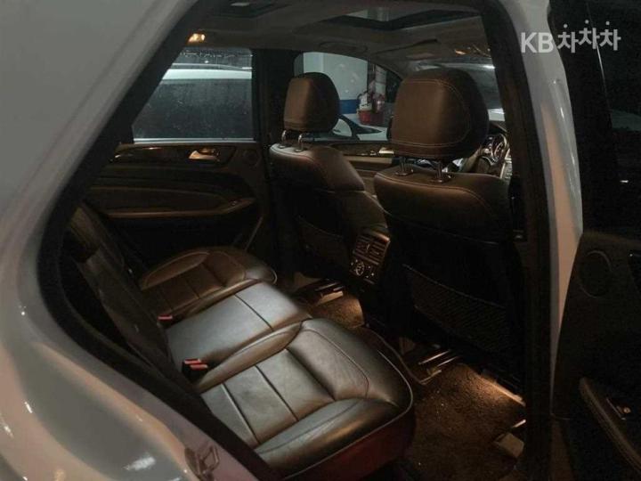 Mercedes-Benz M-Class New ML350 BlueTEC 4MATIC W166 9