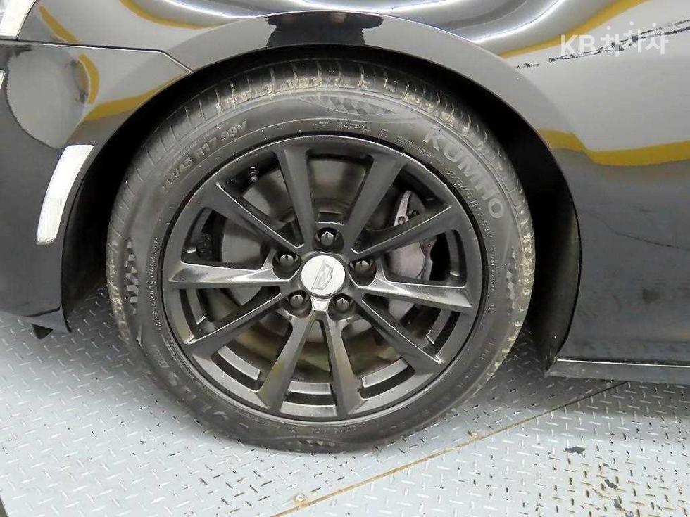 2018 - cadillac cts