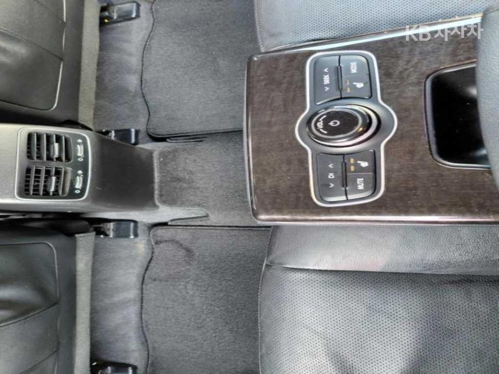 2014 - kia k7