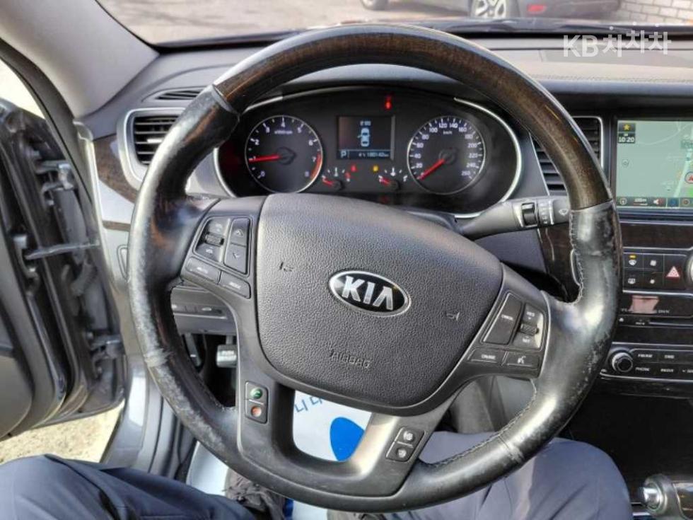 2014 - kia k7