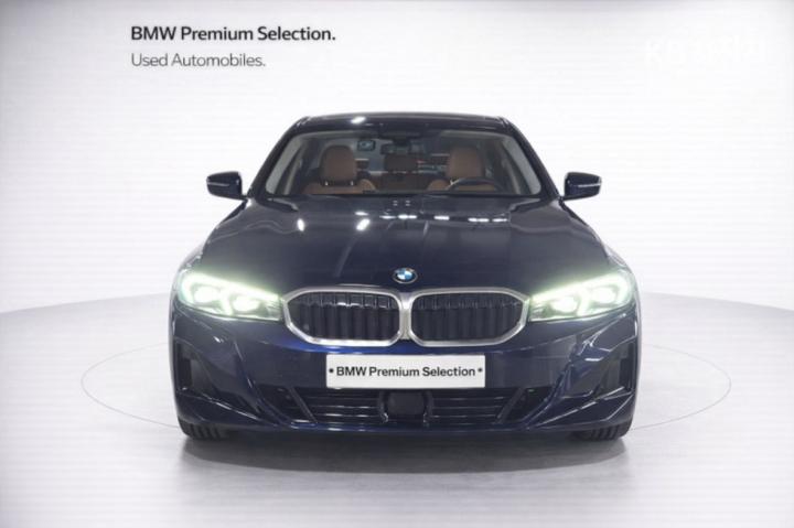 BMW 3 Series G20 320i Base Type