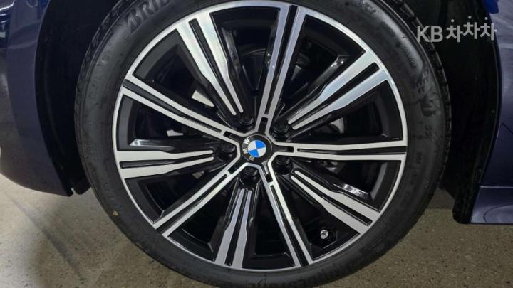 BMW 3 Series G20 320i Base Type 8