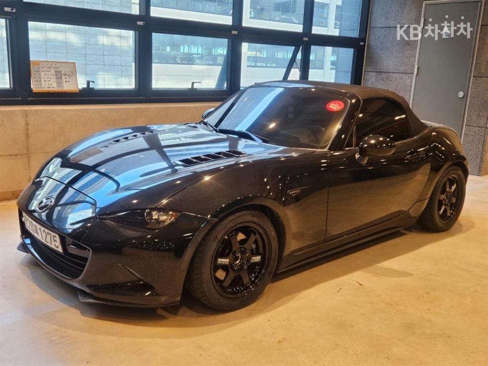 마쯔다 MX-5 1.8 컨버터블 - фото 1