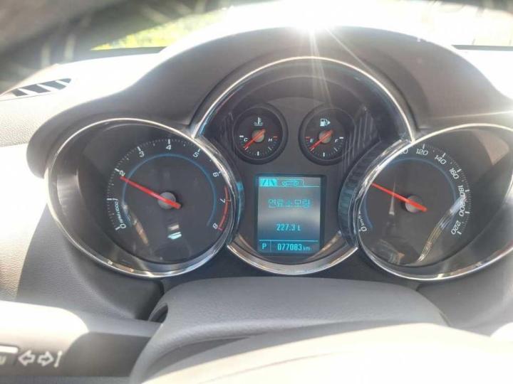 Chevrolet Cruze 1.8 LTZ+ Base Type 10
