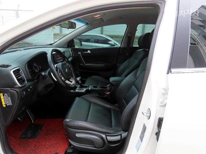 Kia Sportage The Bold Smart Stream D 1.6 Diesel 2WD Trendy 6