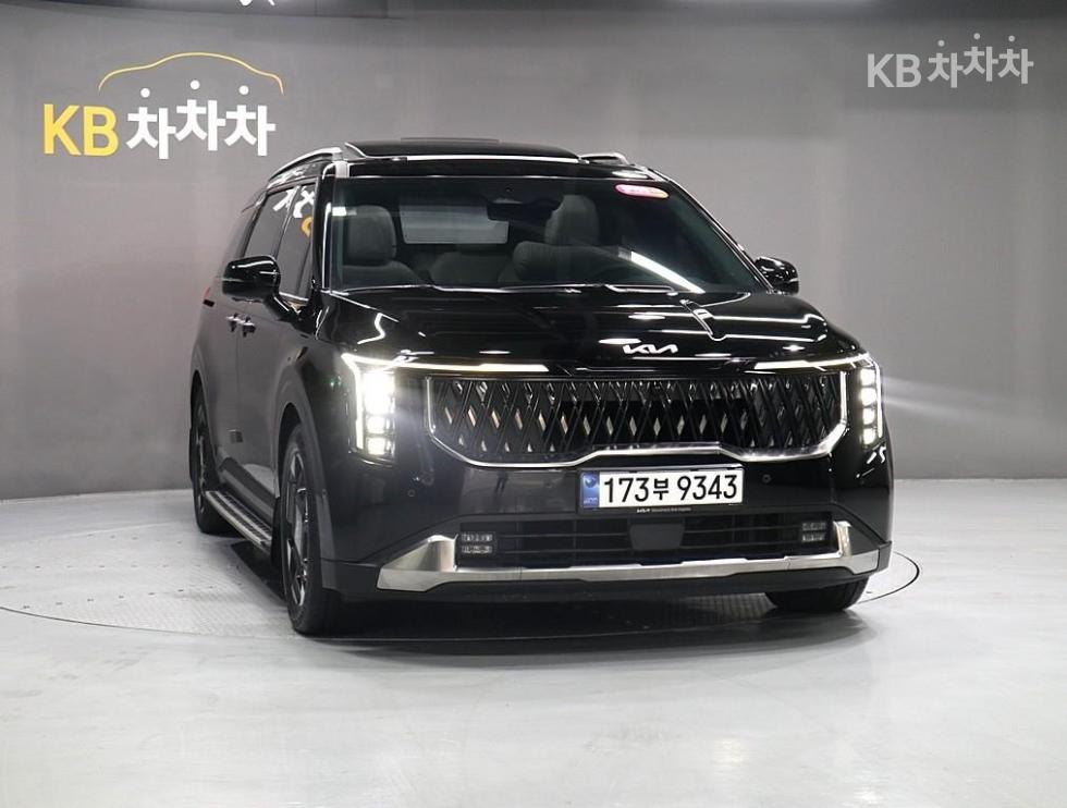 2025 - kia carnival