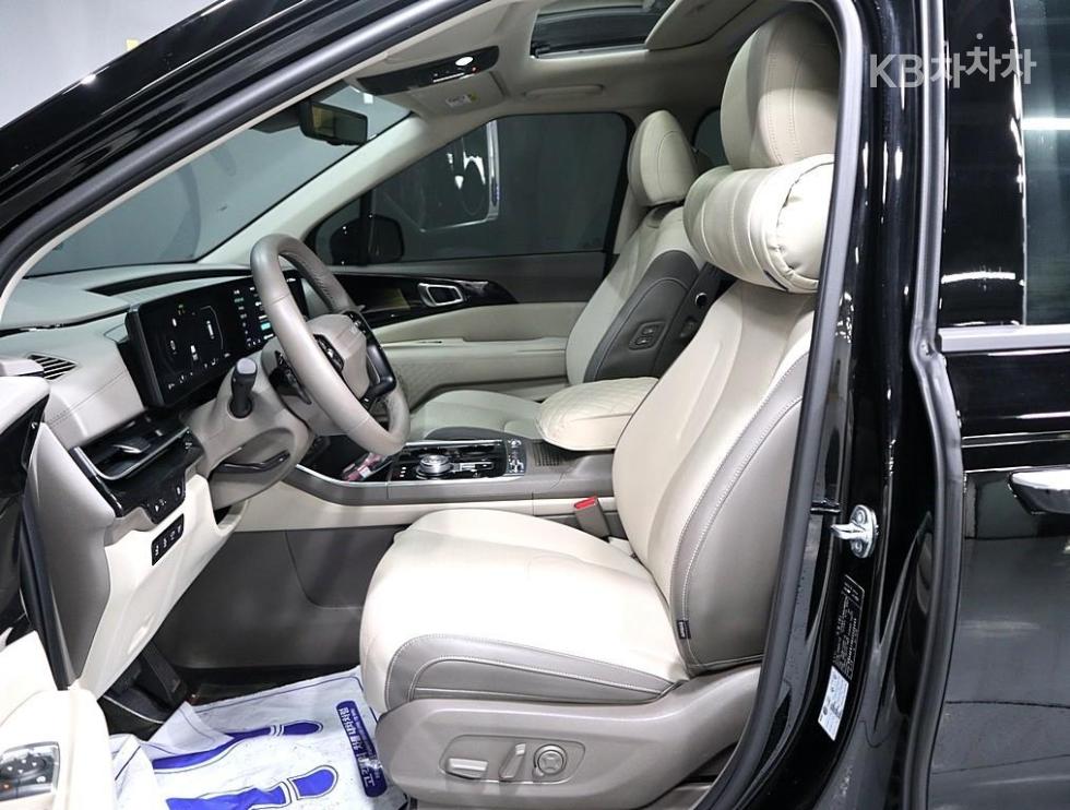 2025 - kia carnival
