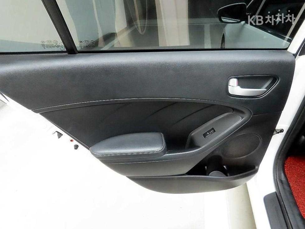 2018 - kia k3