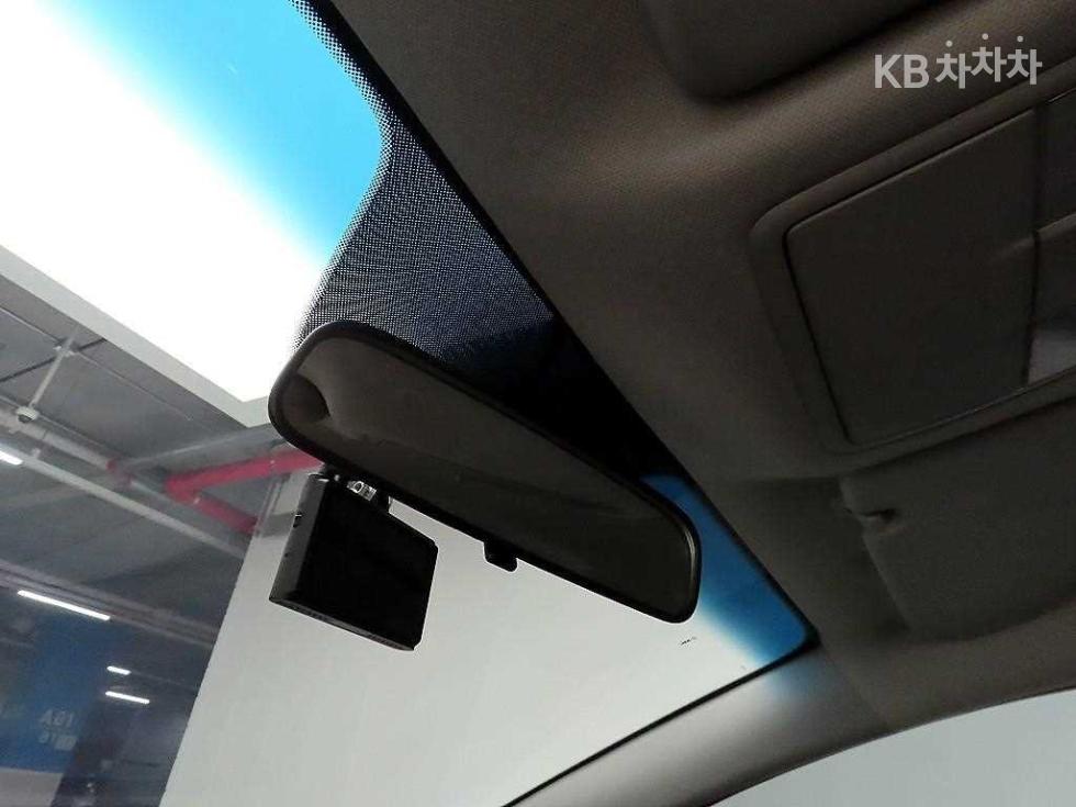 2018 - kia k3