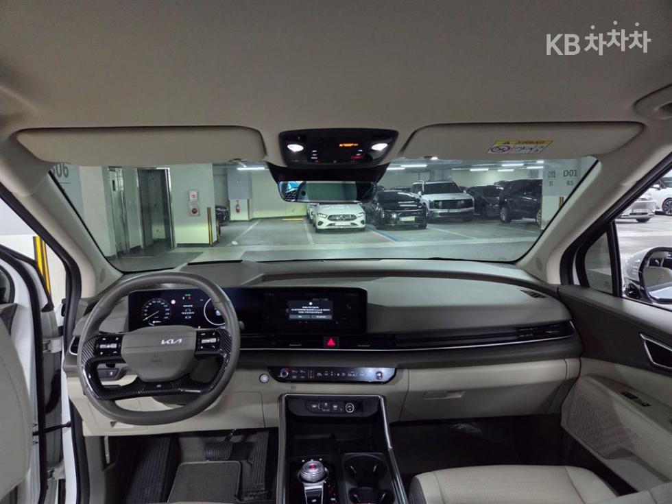 2025 - kia carnival