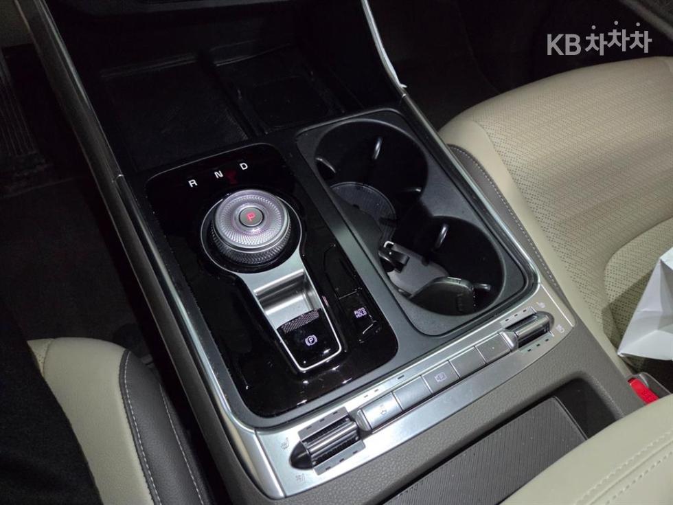 2025 - kia carnival