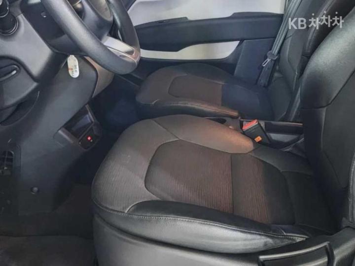 Kia Ray Van 1.0 Gasoline Van Prestige 8