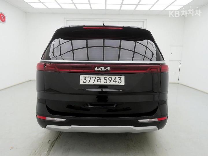 Kia Carnival D2.2 Prestige 4