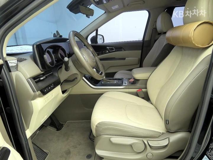 Kia Carnival D2.2 Prestige 7