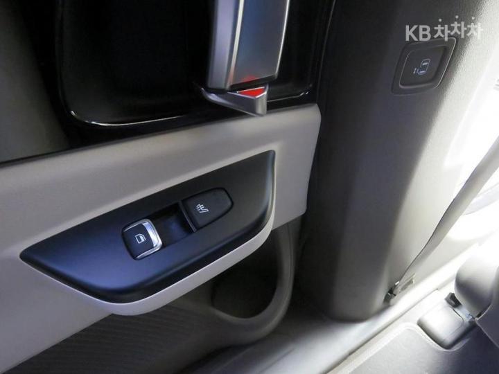 Kia Carnival D2.2 Prestige 10