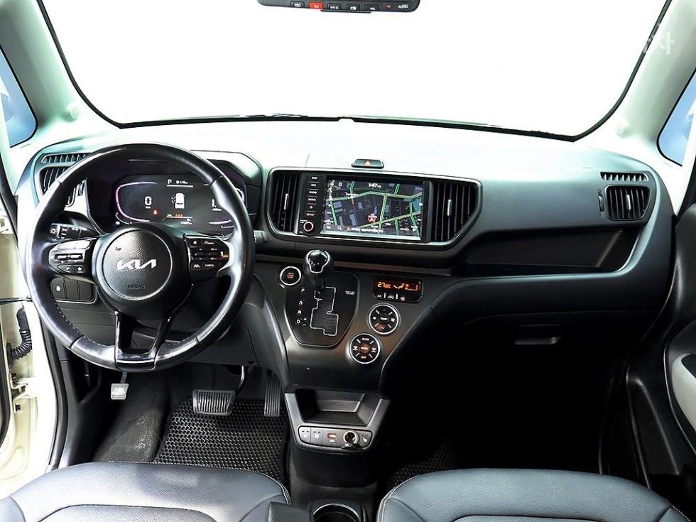 2023 - kia kia