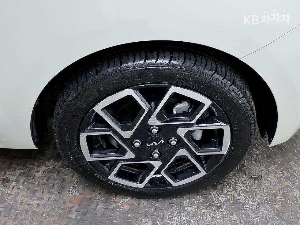 2023 - kia kia