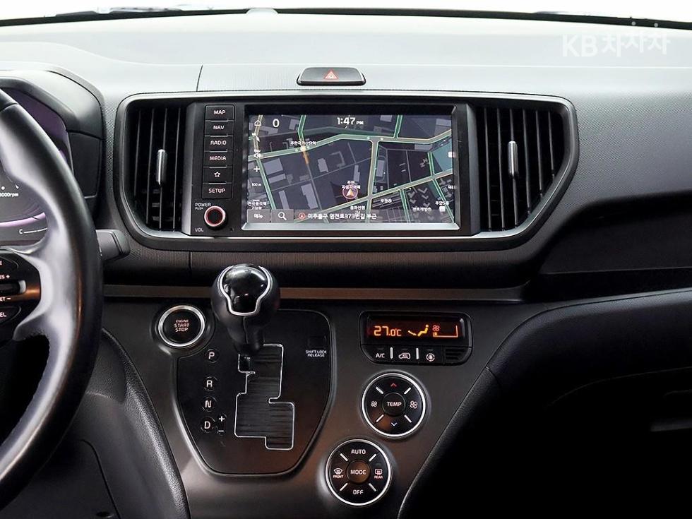 2023 - kia kia