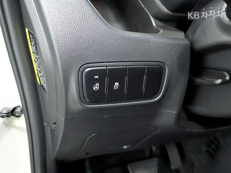 2023 - kia kia