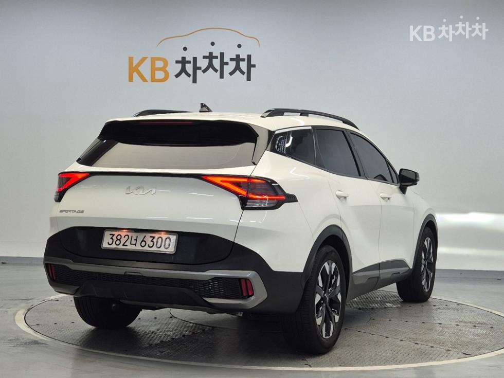 2022 - kia sportage