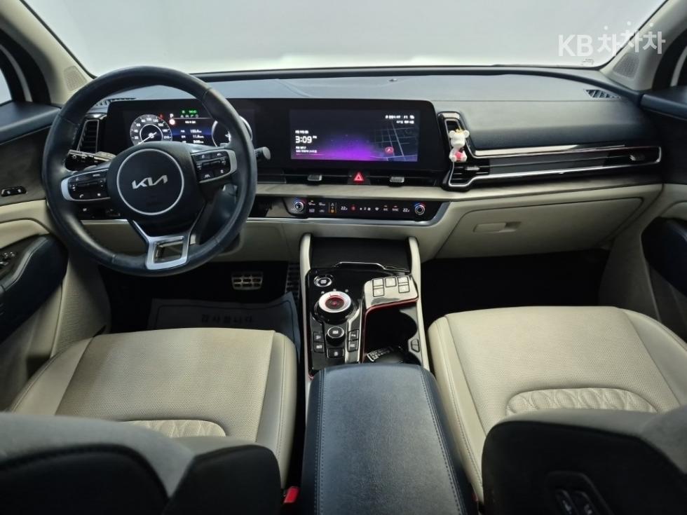 2022 - kia sportage