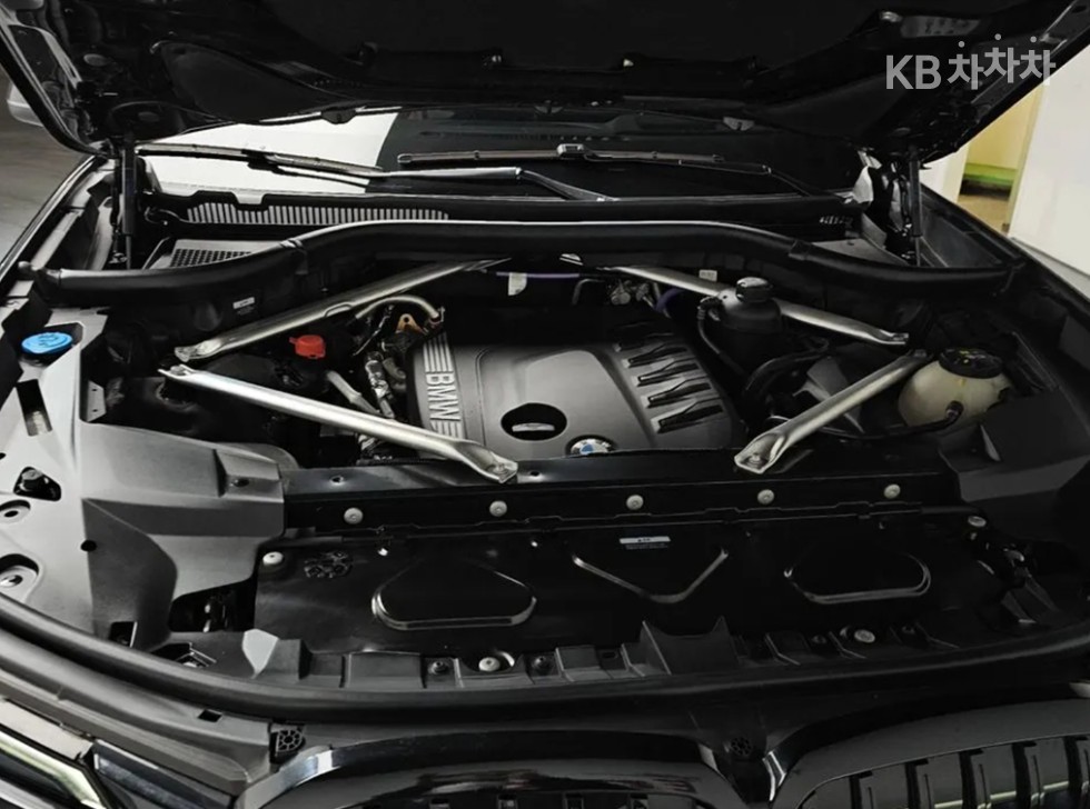 BMW X7 — miniaturë 6