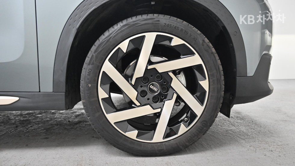 2025 - mini countryman