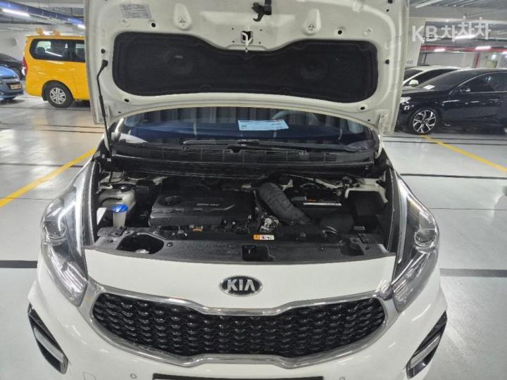 Kia Carens 1.7 Diesel Prestige 3