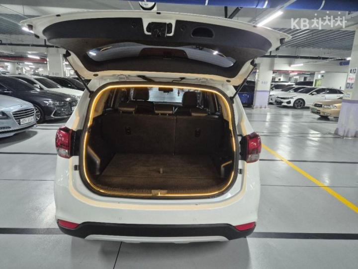 Kia Carens 1.7 Diesel Prestige 8