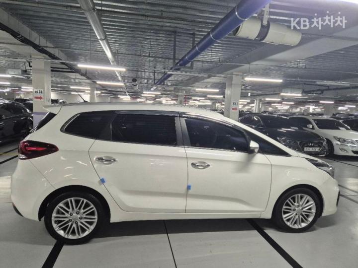 Kia Carens 1.7 Diesel Prestige 6