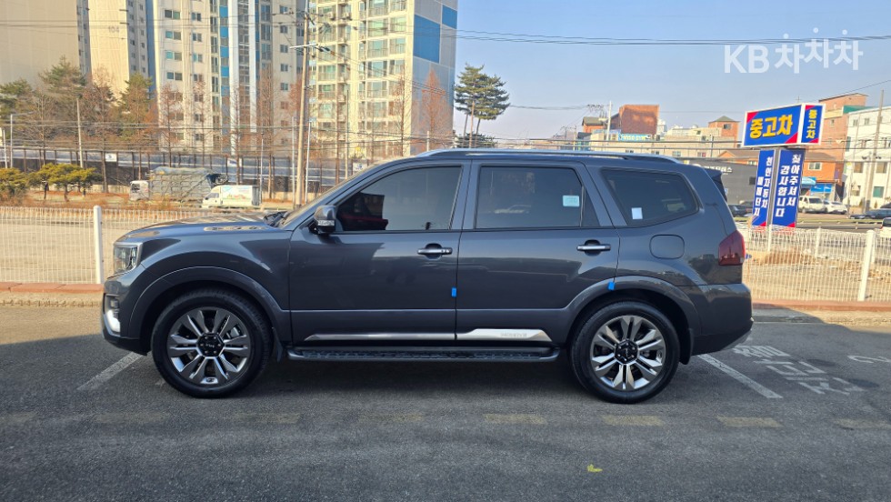 2022 - kia mohave