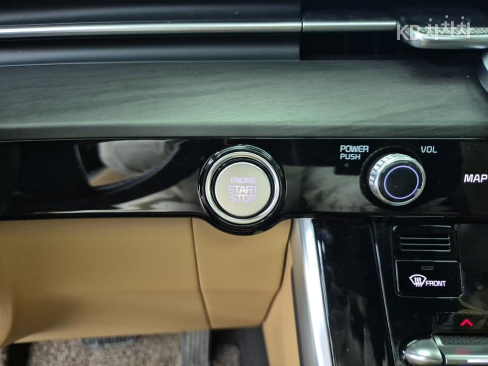 2023 - kia carnival