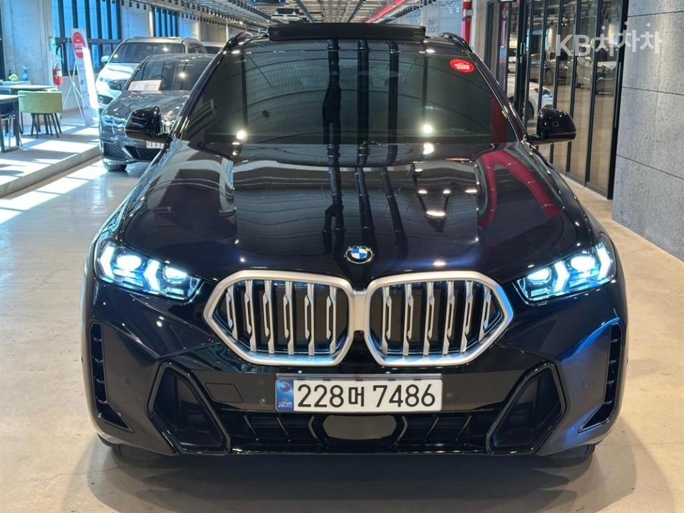 BMW X6 — miniaturë 2