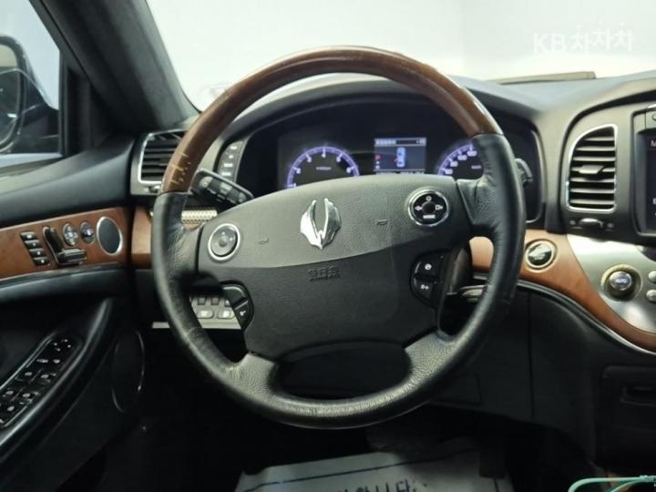 KG Mobility (Ssangyong) Chairman New W CW600 4TRONIC SVIP 10
