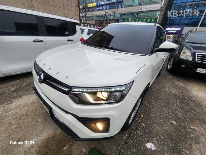 KG Mobility (Ssangyong) Tivoli Gasoline V3 2WD Base Type 4