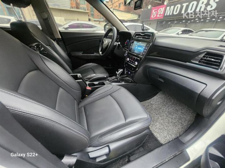 KG Mobility (Ssangyong) Tivoli Gasoline V3 2WD Base Type 6