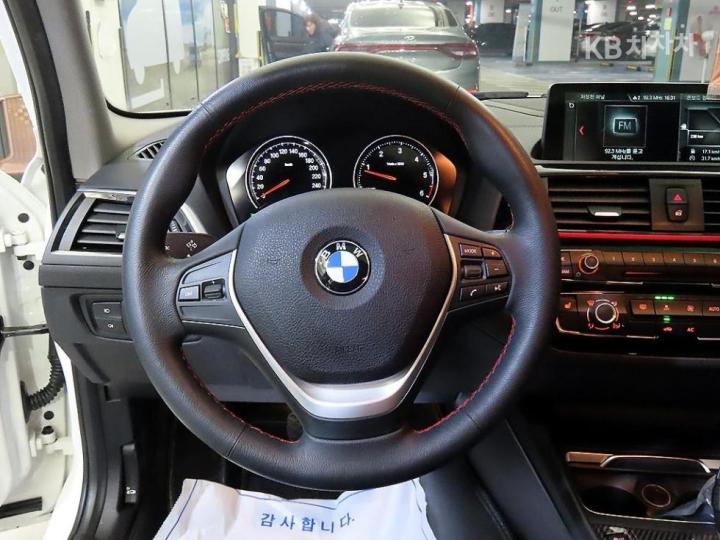 BMW 1 Series New 118d Sport Special 9