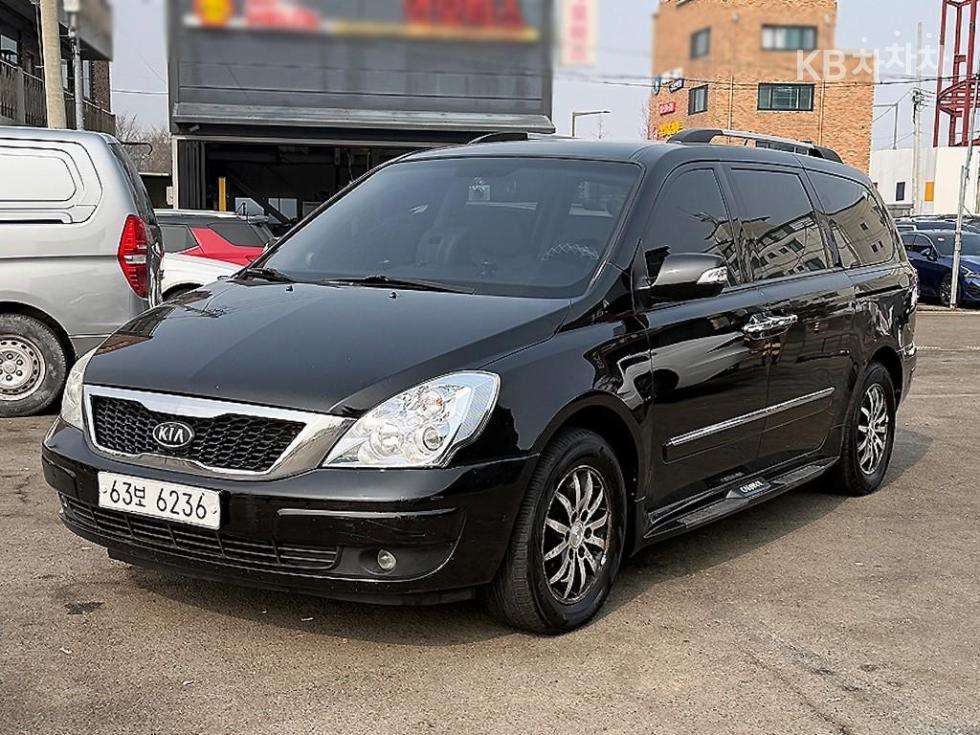 2010 - kia carnival