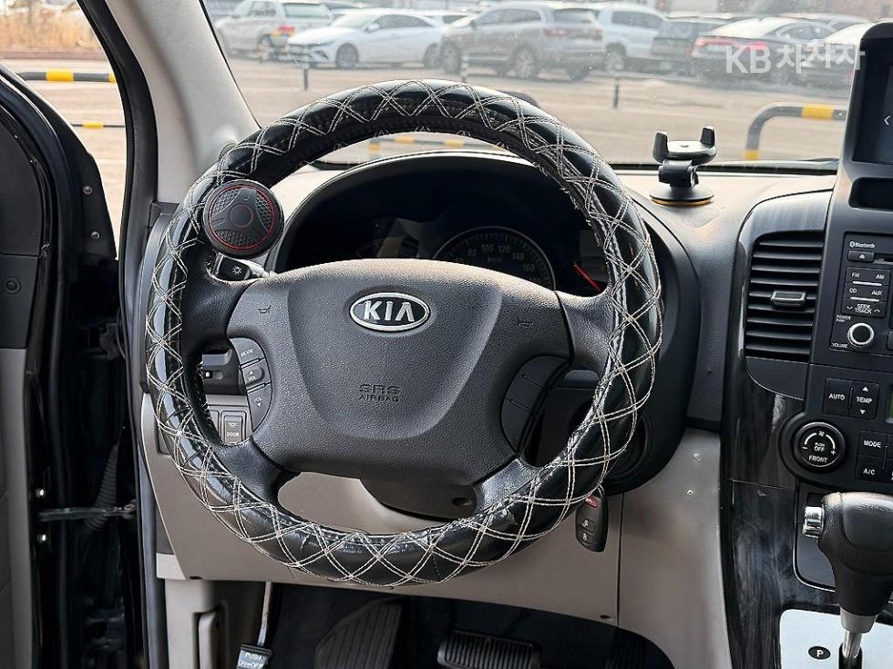 2010 - kia carnival