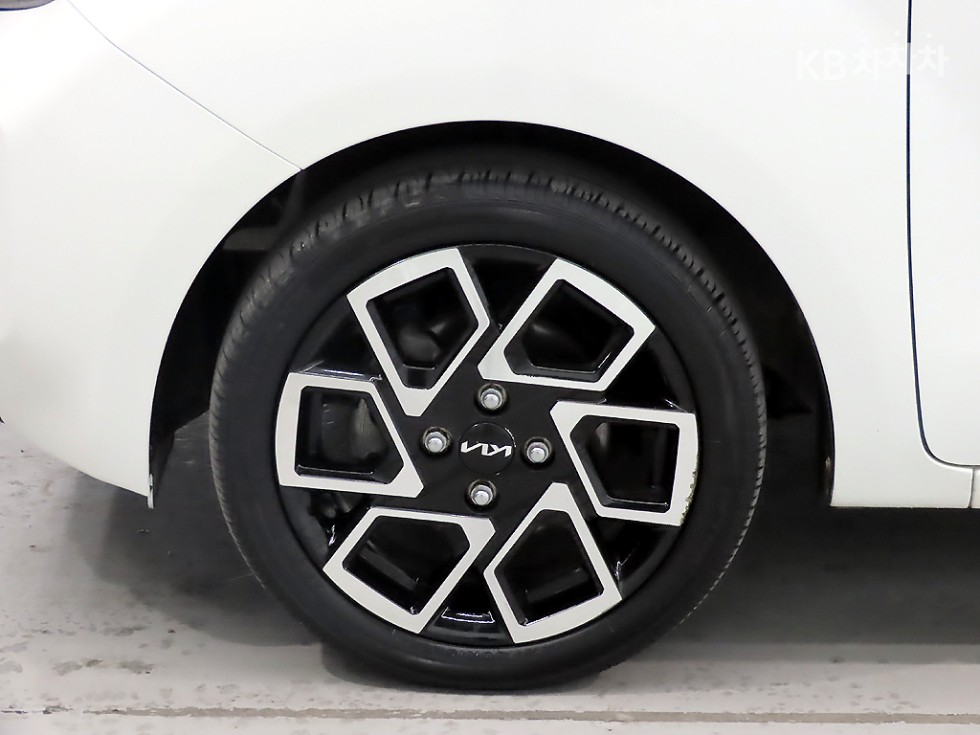 2023 - kia ray
