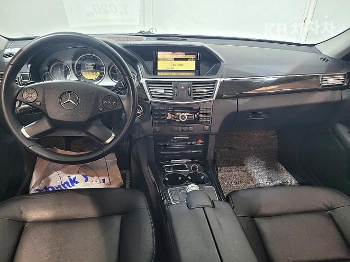 Mercedes-Benz E-Class New E220 CDI Avantgarde W212 7