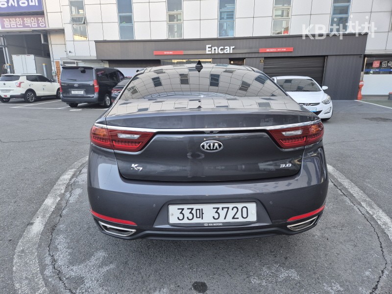 2018 - kia k7