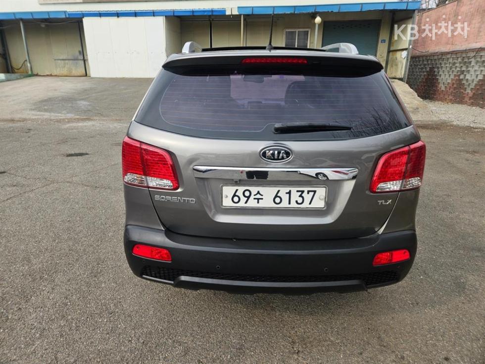 2011 - kia sorento