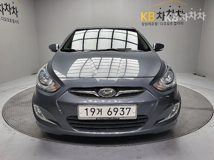 Hyundai Accent New Wit 1.4 VVT Premier