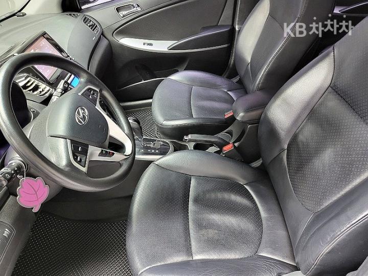 Hyundai Accent New Wit 1.4 VVT Premier 10